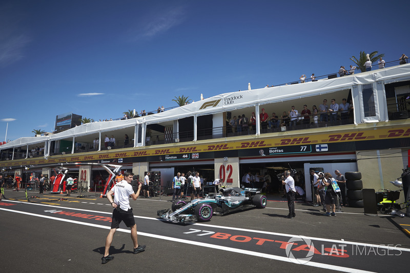 Valtteri Bottas, Mercedes AMG F1 W09, leaves the garage