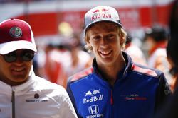 Marcus Ericsson, Sauber, and Brendon Hartley, Toro Rosso