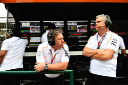 Zak Brown, McLaren Racing CEO and Gil De Ferran, McLaren Sporting Director