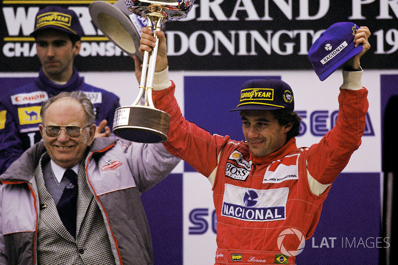4º Ayrton Senna (29 victorias desde la pole) (el 44'62 % de sus victorias)