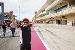 Santino Ferrucci, Haas F1 Team, en pits