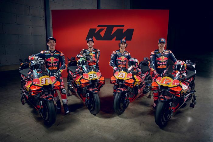 Pedro Acosta, Red Bull KTM Factory Racing, Brad Binder, Red Bull KTM Factory Racing, Enea Bastianini, Red Bull KTM Tech 3, Maverick Viñales, Red Bull KTM Tech 3
