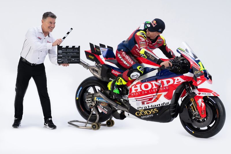 Diogo Moreira, Team LCR Honda, et Lucio Cecchinello