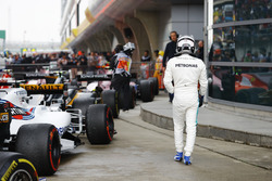 Valtteri Bottas, Mercedes AMG, arrive dans le parc fermé