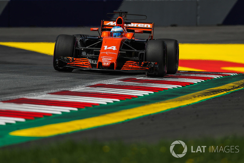 12. Фернандо Алонсо, McLaren MCL32