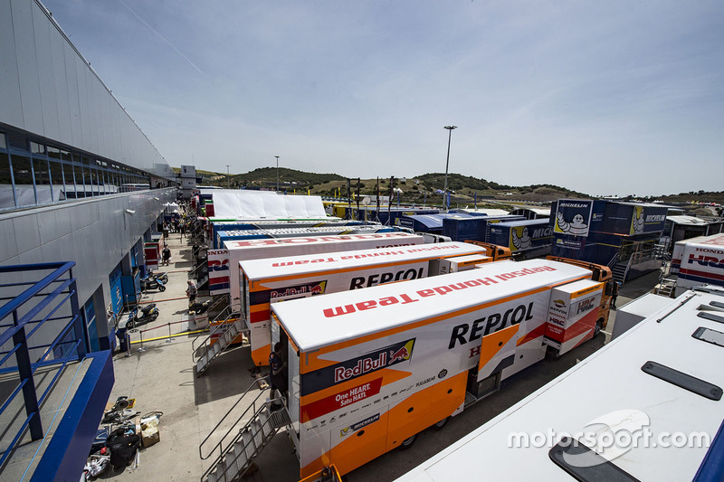 Паддок MotoGP в Хересе