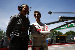 Guenther Steiner, Team Principal, Haas F1 Team, Romain Grosjean, Haas F1 Team