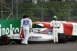 Феліпе Масса, Williams FW38, аварія в першій тренувальній сесії