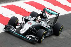 Lewis Hamilton, Mercedes AMG F1 W07 Hybrid