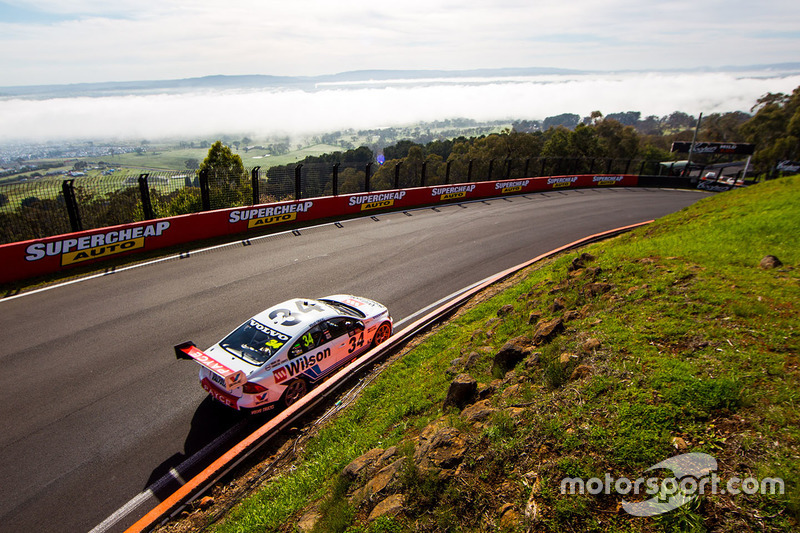 James Moffat, James Golding, Garry Rogers Motorsport Volvo