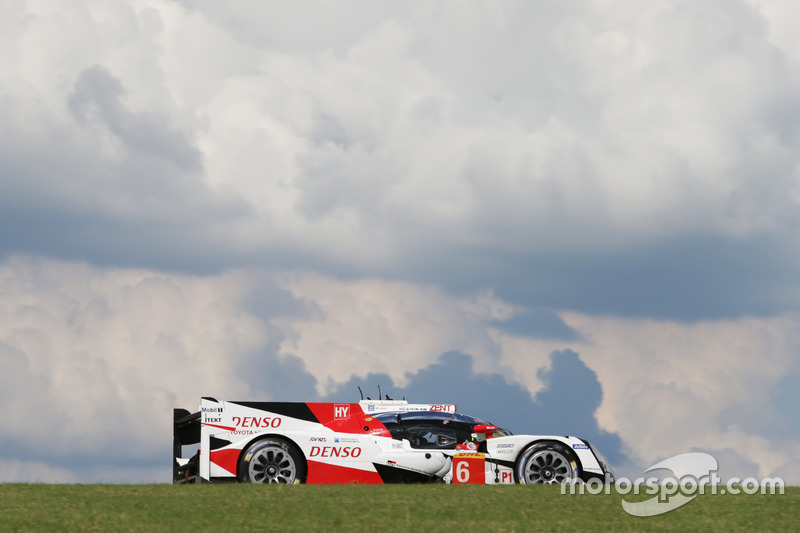 4. LMP1: #6 Toyota TS050: Stéphane Sarrazin, Mike Conway, Kamui Kobayashi