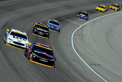 Denny Hamlin, Joe Gibbs Racing Toyota, Brad Keselowski, Team Penske Ford
