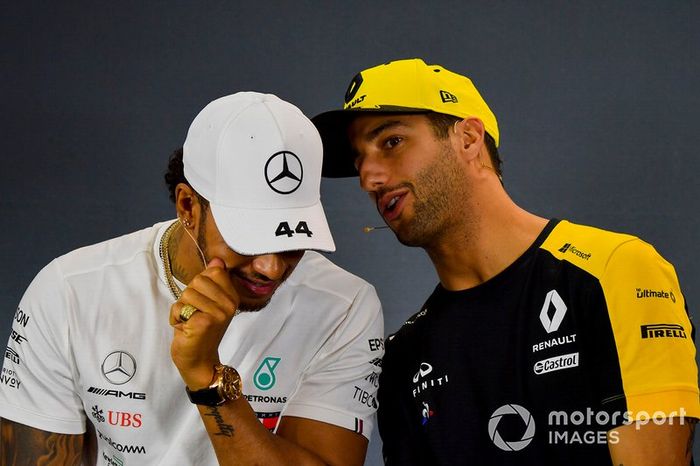 Lewis Hamilton, Mercedes AMG F1 y Daniel Ricciardo, Renault F1 Team 