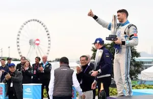 Edoardo Mortara, Venturi Formula E fête la deuxième place sur le podium
