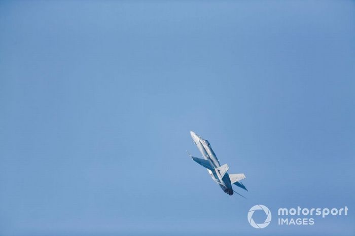 Un F / A-18A Hornet de 77 Squadron RAAF
