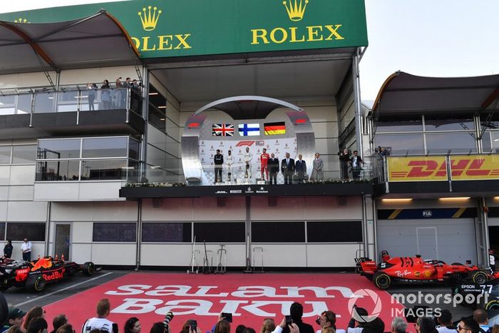 Lewis Hamilton, Mercedes AMG F1, Valtteri Bottas, Mercedes AMG F1, Sebastian Vettel, Ferrari.