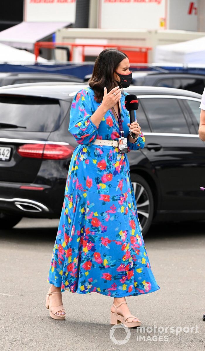 Laura Winter F1 presenter