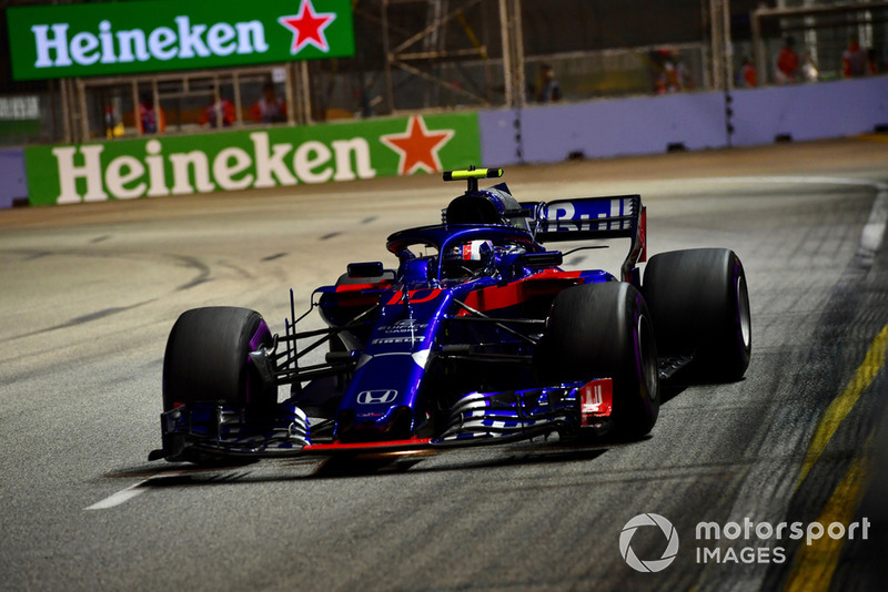 15: П'єр Гаслі, Scuderia Toro Rosso STR13, 1'39.691