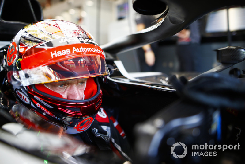 Kevin Magnussen, Haas F1 Team, in cockpit