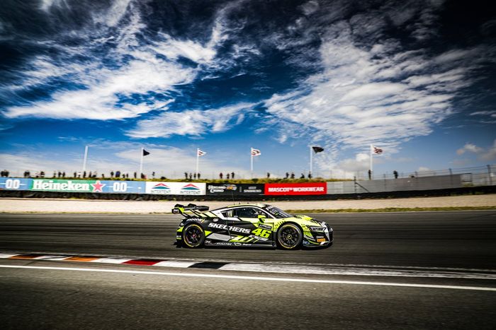 #46 Team WRT, Audi R8 LMS Evo II: Frédéric Vervisch, Valentino Rossi