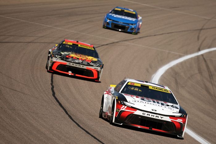 Denny Hamlin, Joe Gibbs Racing Toyota