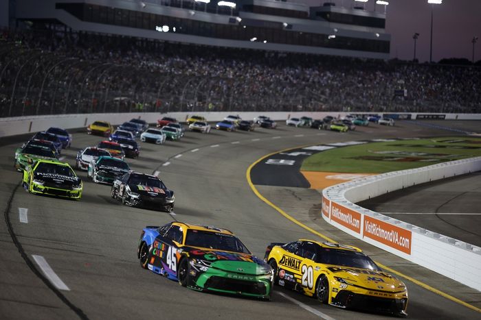 Christopher Bell, Joe Gibbs Racing Toyota, Tyler Reddick, 23XI Racing Toyota