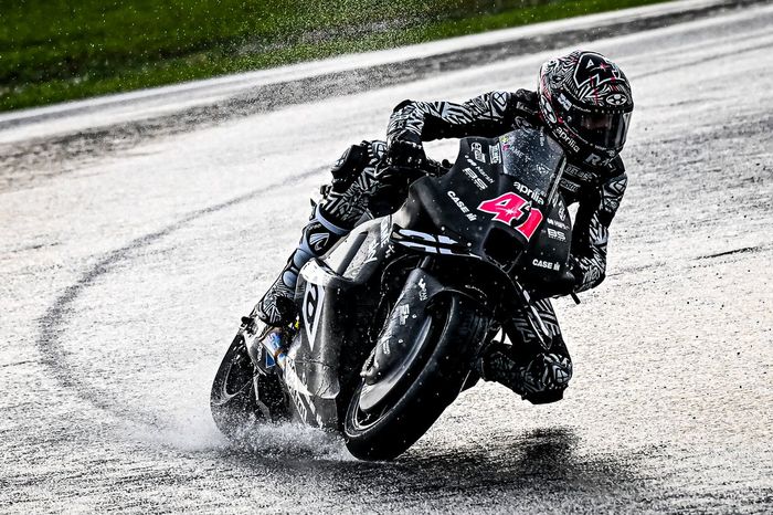 Aleix Espargaro, Aprilia Racing