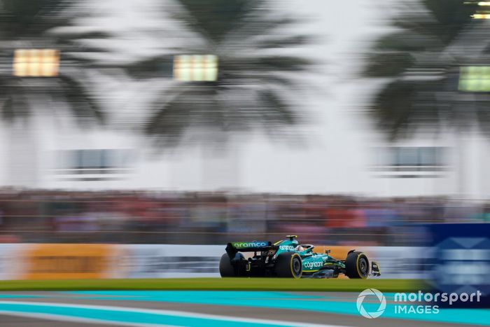 Sebastian Vettel, Aston Martin AMR22