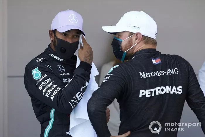 Lewis Hamilton, Mercedes-AMG Petronas F1, y Valtteri Bottas, Mercedes-AMG Petronas F1