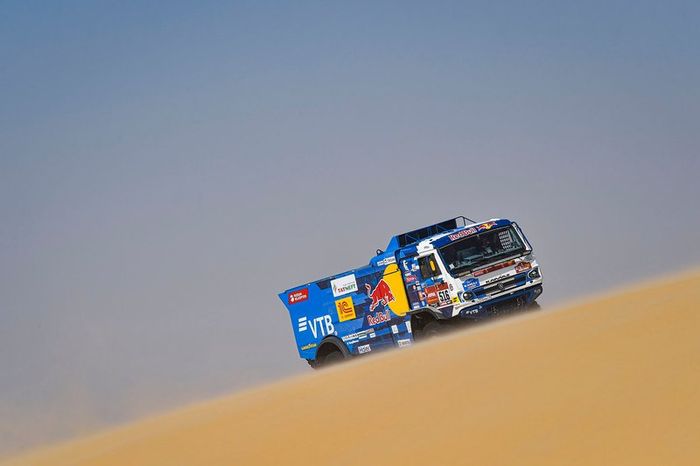 #516 Team KAMAZ Master: Anton Shibalov, Dmitrii Nikitin, Ivan Tatarinov