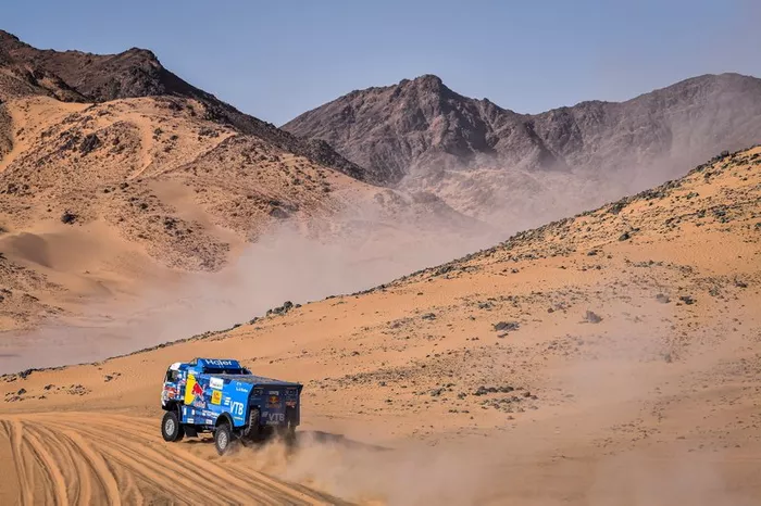 #501 Team KAMAZ Master: Dmitry Sotnikov, Ruslan Akhmadeev, Ilgiz Akhmetzianov