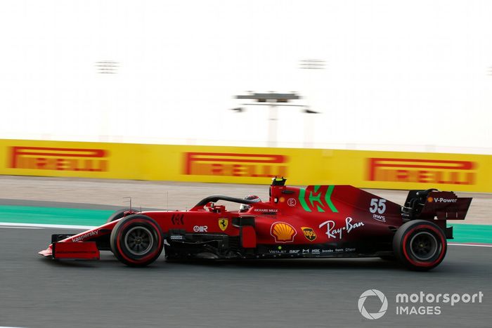 Carlos Sainz Jr, Ferrari SF21 