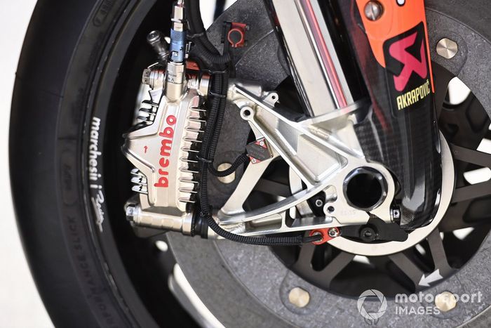 Detalle de la moto Red Bull KTM Tech 3 