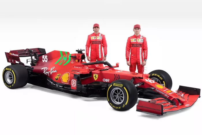 フェラーリ SF21 F1 エミリアロマーニャGP2021 N.55 サインツ Ferrari, 2021 F1 aracı SF21'i tanıttı!