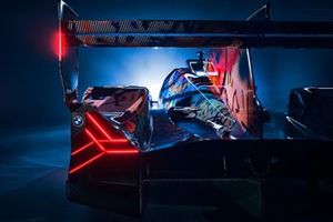 BMW M Hybrid V8 Art Car