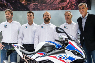 Marc Bongers, directeur de BMW Motorrad Motorsport, Markus Reiterberger, Tom Sykes, Shaun Muir, Team prinicpal, Dr. Markus Schramm, chef de BMW Motorrad