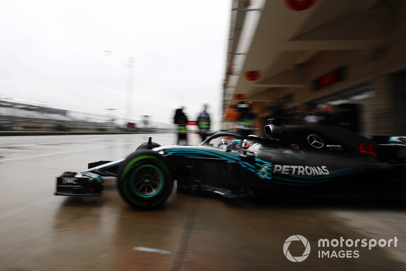 Lewis Hamilton, Mercedes AMG F1 W09 EQ Power+, leaves the garage