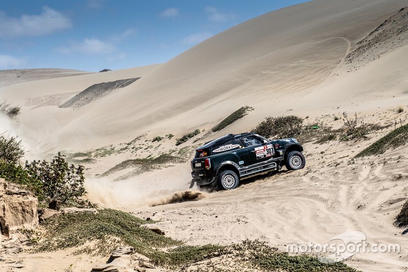 #307 X-Raid Team: Nani Roma, Alex Haro Bravo
