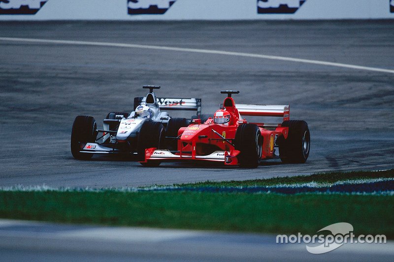 Michael Schumacher, Ferrari F1-2000, David Coulthard, McLaren MP4/15 Mercedes