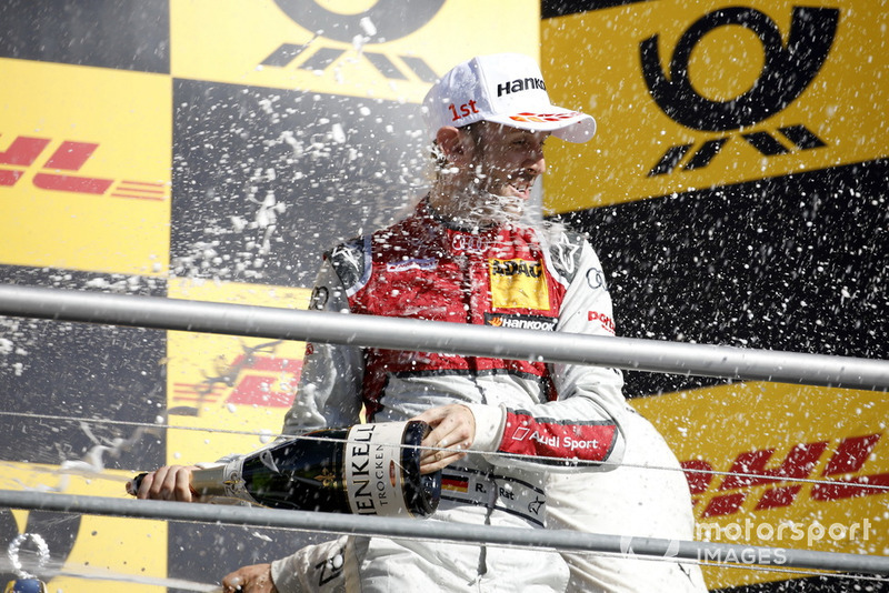 Podio: ganador de la carrera René Rast, Audi Sport Team Rosberg