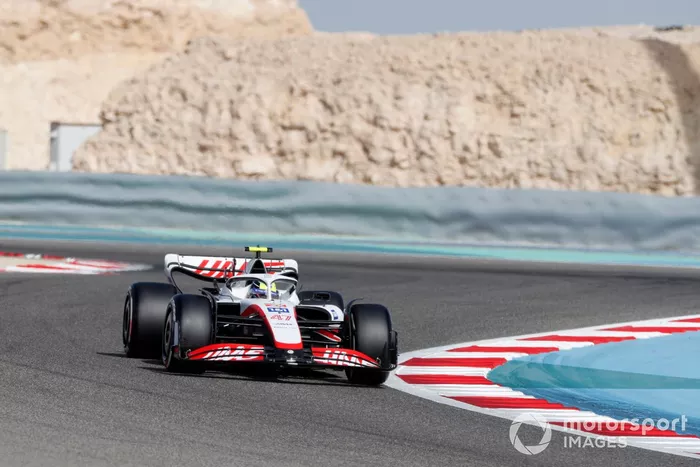 Mick Schumacher, Haas VF-22