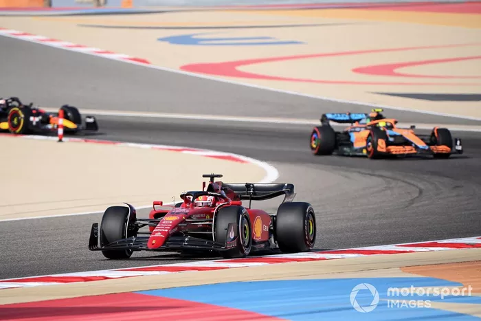 Charles Leclerc, Ferrari F1-75, Lando Norris, McLaren MCL36, Max Verstappen, Red Bull Racing RB18