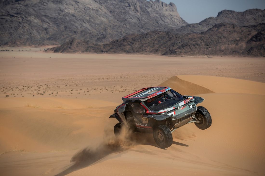 #219 Dacia Sandriders Dacia: Sebastien Loeb, Fabian Lurquin