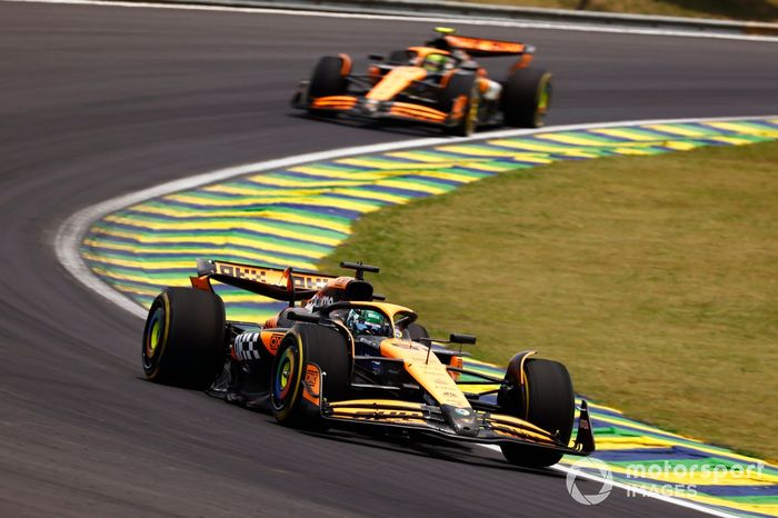 Oscar Piastri, McLaren MCL38, Lando Norris