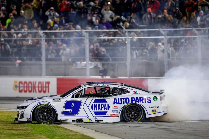 Ganador de la carrera Chase Elliott, Hendrick Motorsports Chevrolet