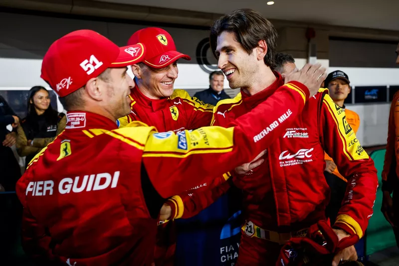 #51 AF Corse Ferrari 499P : Alessandro Pier Guidi, James Calado, Antonio Giovinazzi