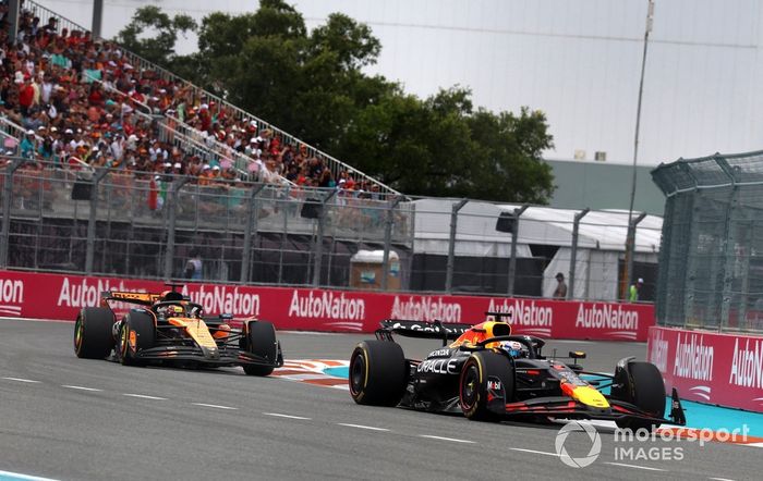 Oscar Piastri, McLaren, Max Verstappen, Red Bull Racing