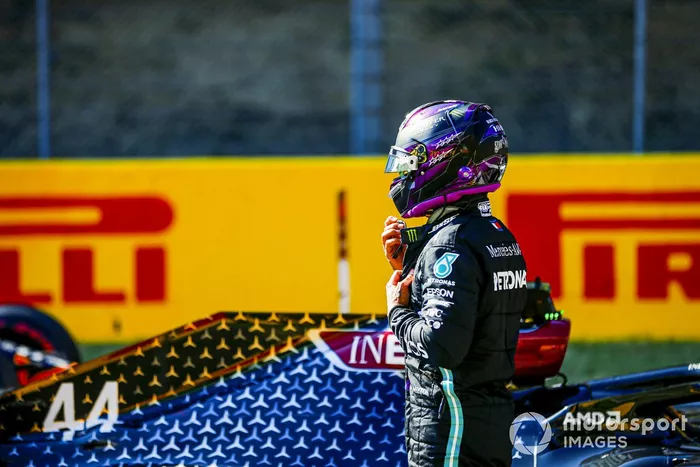 Ganador de la pole position Lewis Hamilton, Mercedes-AMG F1