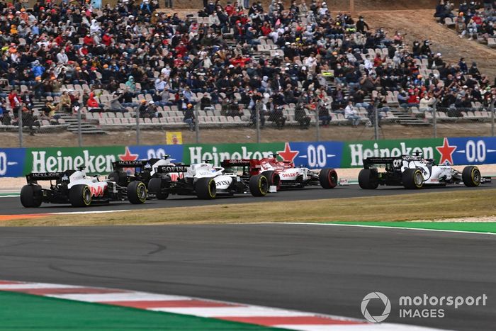 Daniil Kvyat, AlphaTauri AT01 Kimi Raikkonen, Alfa Romeo Racing C39, George Russell, Williams FW43, Kevin Magnussen, Haas VF-20, Romain Grosjean, Haas VF-20 