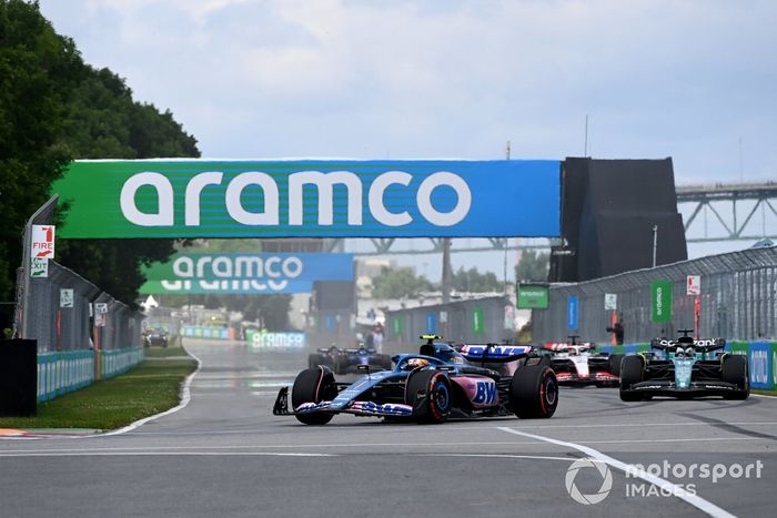 Pierre Gasly, Alpine A523, Lance Stroll, Aston Martin AMR23, Kevin Magnussen, Haas VF-23